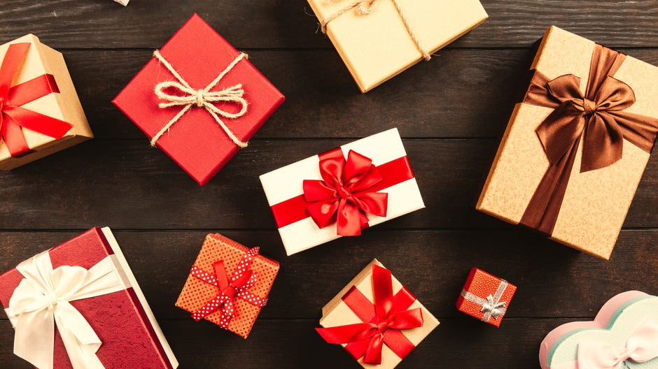 Personalized Holiday Gift Ideas for 2026 - Love Life Journey